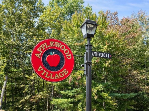 134 Russet Ln 134, Boxborough MA 01719