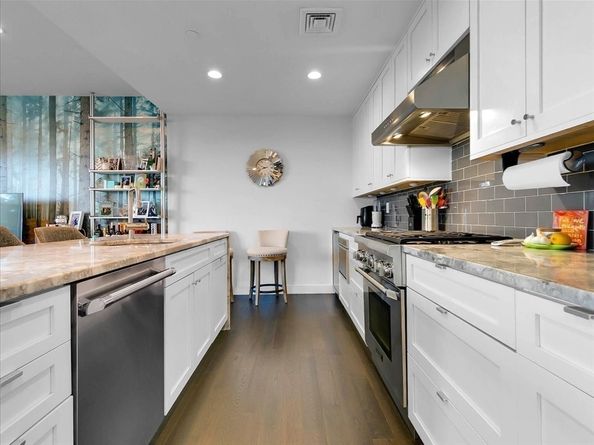 309 E Street 46, Boston MA 02127