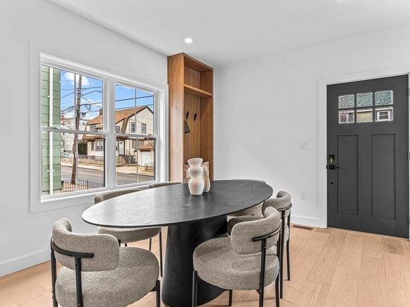 11 Bonner Ave 1, Medford MA 02155