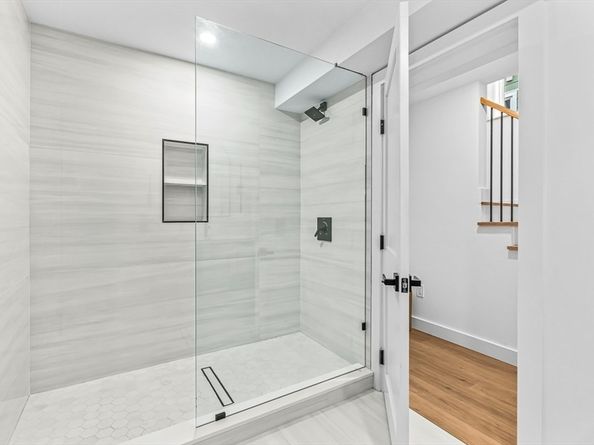11 Bonner Ave 1, Medford MA 02155