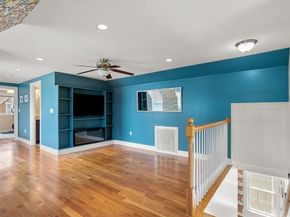 34 Knowlton 2, Somerville MA 02145
