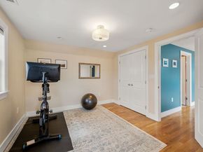 34 Knowlton 2, Somerville MA 02145