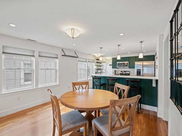 34 Knowlton 2, Somerville MA 02145