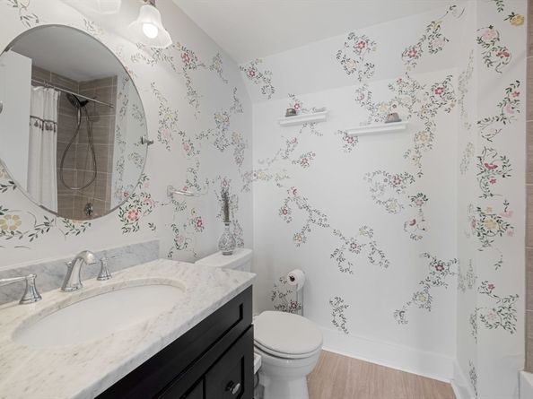 34 Knowlton 2, Somerville MA 02145