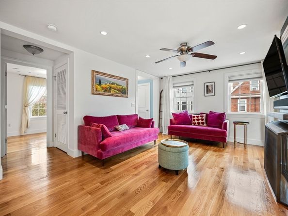 34 Knowlton 2, Somerville MA 02145
