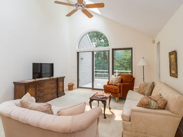 12 Cutting Cross Way 12, Wayland MA 01778