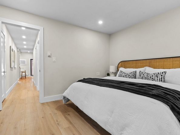 72-74 Chelsea St 3, Boston MA 02128