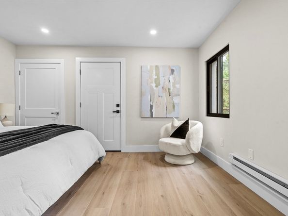 72-74 Chelsea St 3, Boston MA 02128
