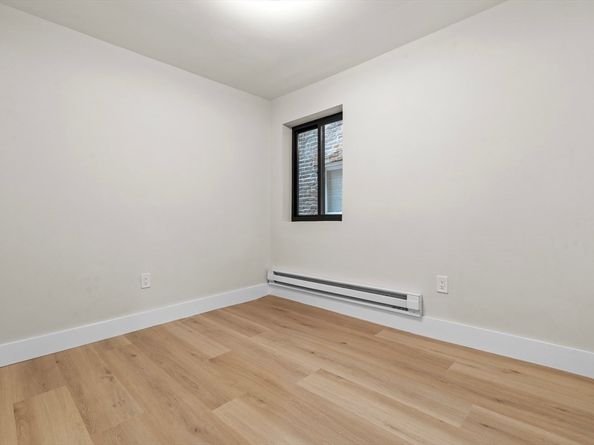 72-74 Chelsea St 3, Boston MA 02128