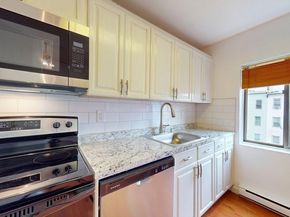 72-74 Chelsea St 9, Boston MA 02128