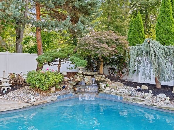 2 Windward Lane, Scituate MA 02066