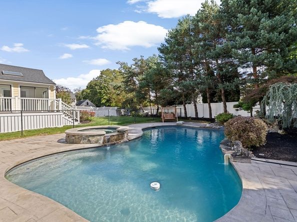 2 Windward Lane, Scituate MA 02066