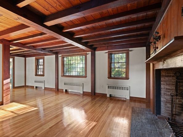 6 Longbow Rd, Lynnfield MA 01940
