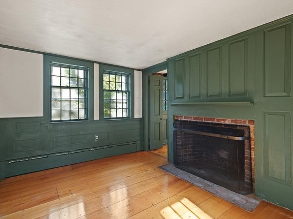6 Longbow Rd, Lynnfield MA 01940