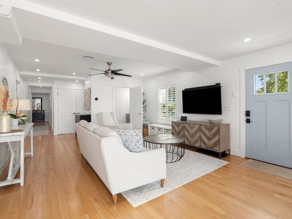 191 Court Rd 3, Winthrop MA 02152