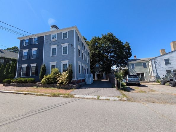 2 Court St 4, Newburyport MA 01950