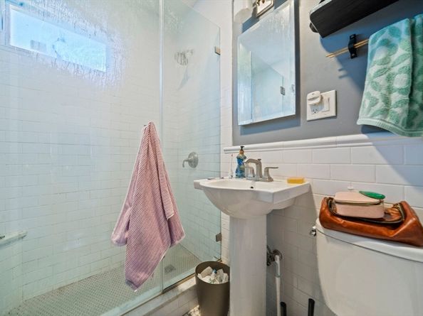 16 Hamilton Rd, Somerville MA 02144
