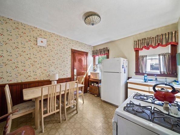 16 Hamilton Rd, Somerville MA 02144