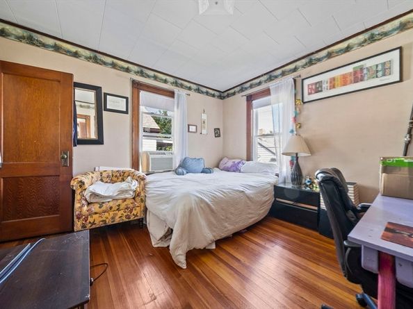 16 Hamilton Rd, Somerville MA 02144