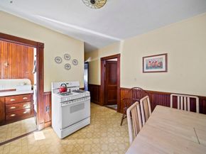 16 Hamilton Rd, Somerville MA 02144