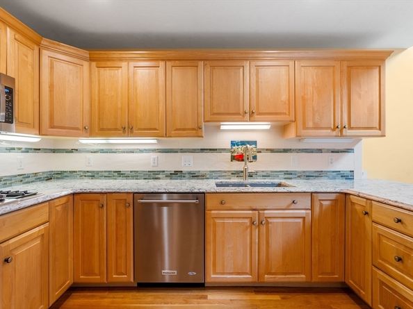 1605 Wisteria Way 1605, Wayland MA 01778