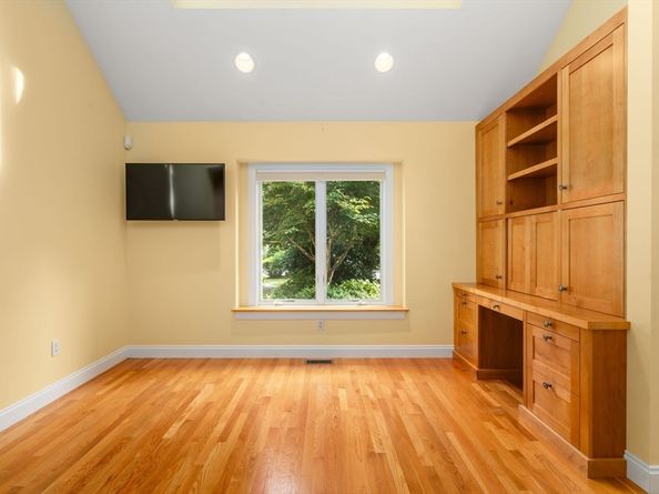 1605 Wisteria Way 1605, Wayland MA 01778