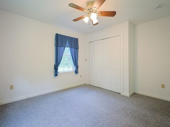 366 Southbridge Rd, Warren MA 01083
