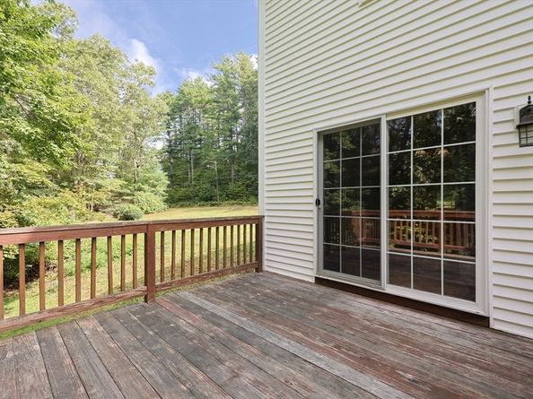 366 Southbridge Rd, Warren MA 01083