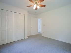 366 Southbridge Rd, Warren MA 01083