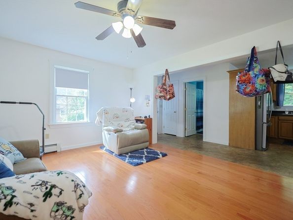 366 Southbridge Rd, Warren MA 01083