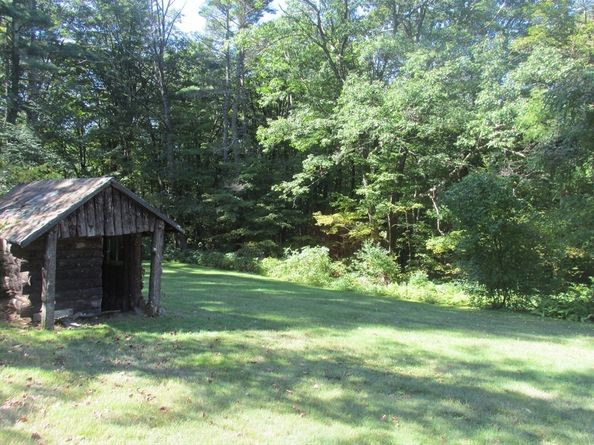 366 Southbridge Rd, Warren MA 01083
