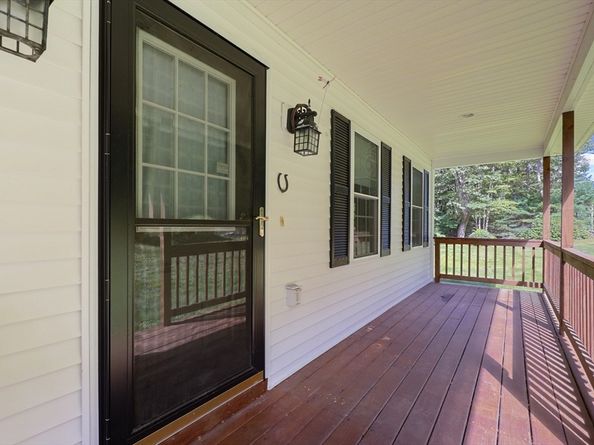 366 Southbridge Rd, Warren MA 01083