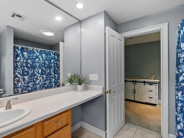 28 Sandy Ridge Road, Sterling MA 01564