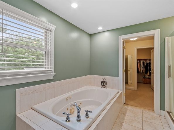 28 Sandy Ridge Road, Sterling MA 01564