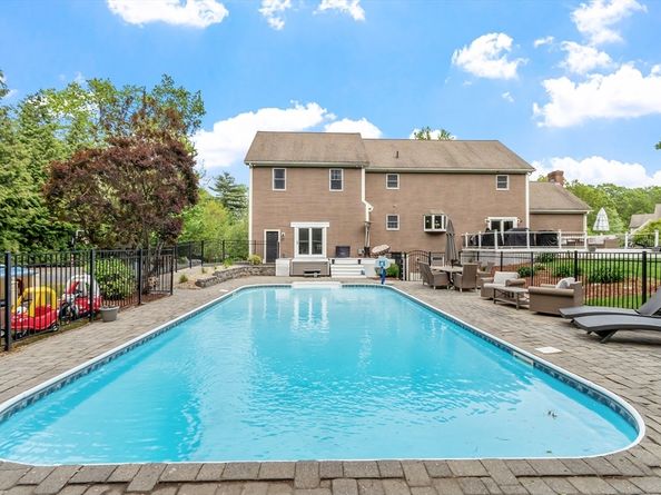 28 Sandy Ridge Road, Sterling MA 01564