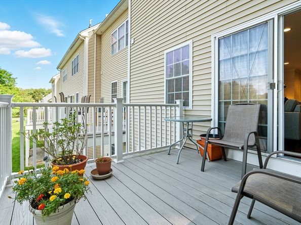 12 Birchbrush Ln 12, Worcester MA 01606
