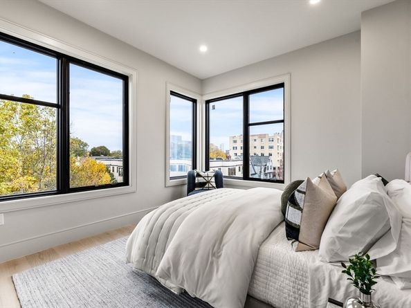 300 Franklin Street 5, Cambridge MA 02139