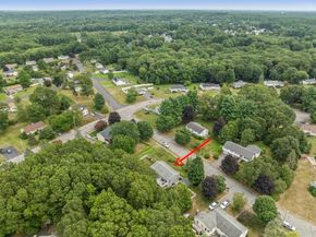111 Zabrosky Ave, Stoughton MA 02072