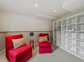 111 Zabrosky Ave, Stoughton MA 02072