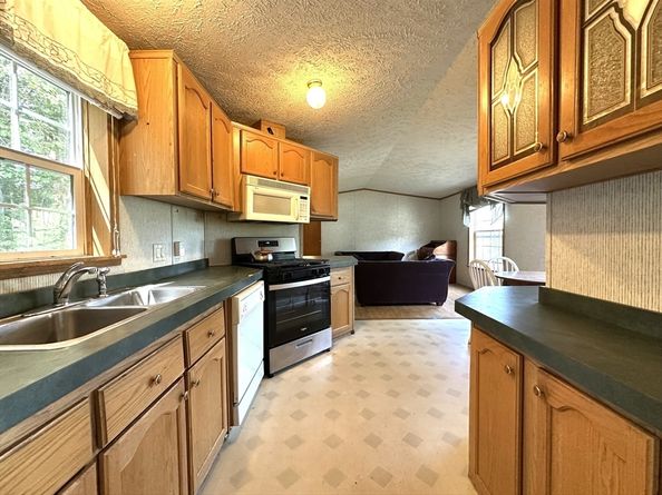 10 Eldorado Drive, Marlborough MA 01752