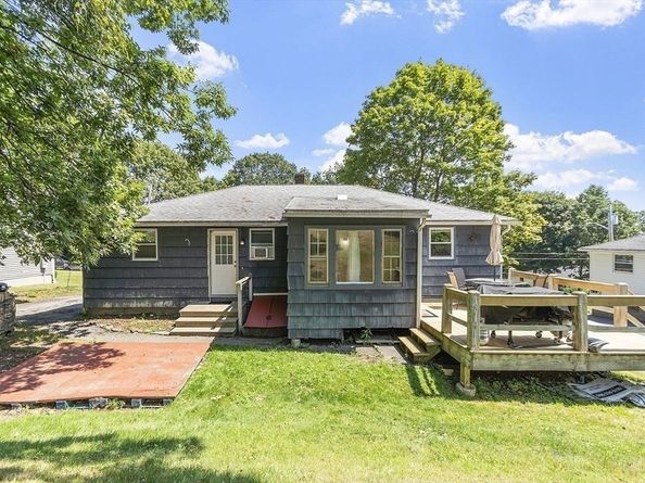 29 Scenic Dr, Worcester MA 01602