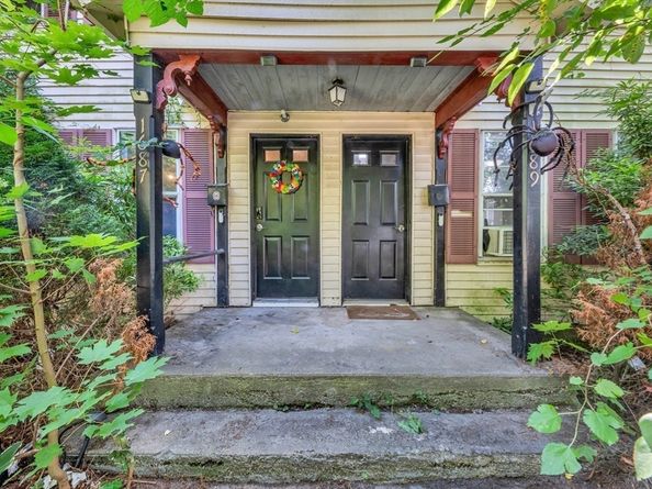 1687-1689 Main Street, Concord MA 01742