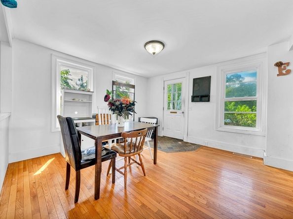 1687-1689 Main Street, Concord MA 01742