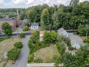 1687-1689 Main Street, Concord MA 01742