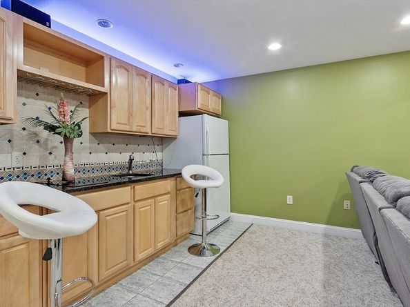 148 Spring St, Shrewsbury MA 01545