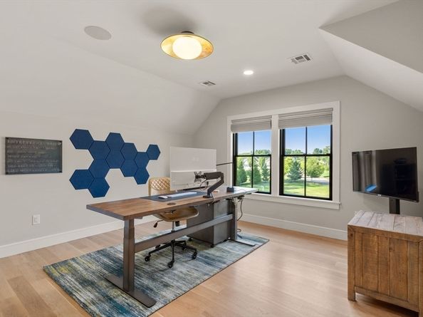 12 Ariana Ln, Norfolk MA 02056