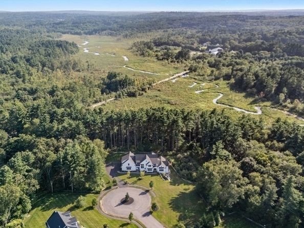 12 Ariana Ln, Norfolk MA 02056