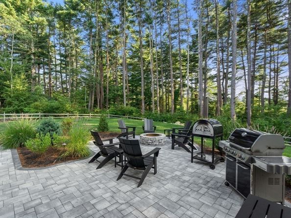 12 Ariana Ln, Norfolk MA 02056