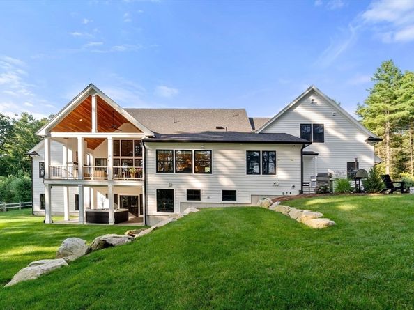 12 Ariana Ln, Norfolk MA 02056