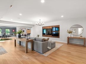 12 Ariana Ln, Norfolk MA 02056